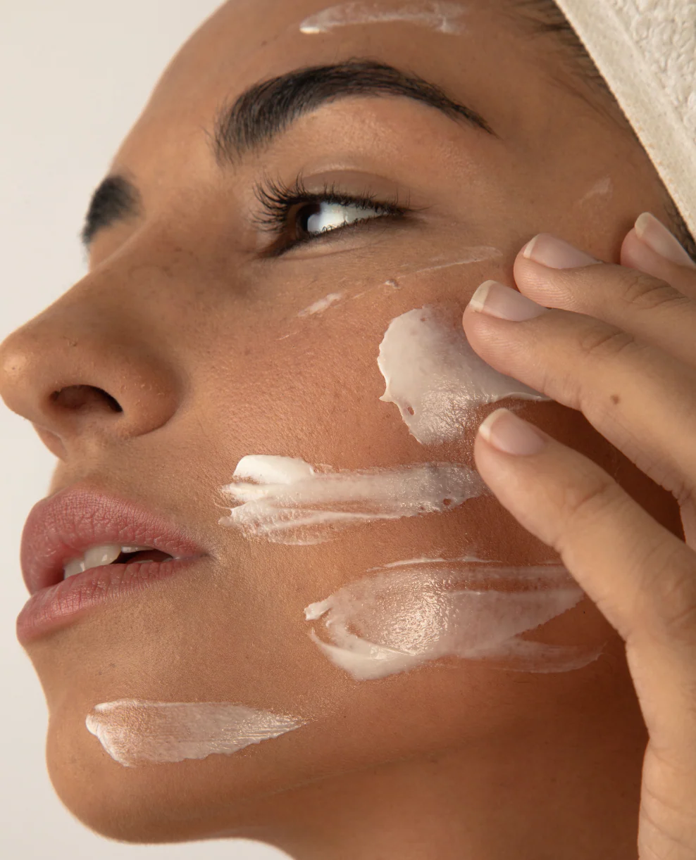 Naturalle Carotonic Extreme Glow Renewing Face Cream - Image 10